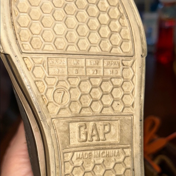 Baby GAP Brown and Orange Boots with Vibrant Laces - Picture 3 of 6